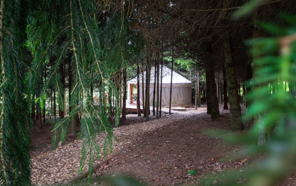 Jurta Na mýtince – exteriér 1